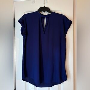 Express Keyhole Top - Navy - Medium